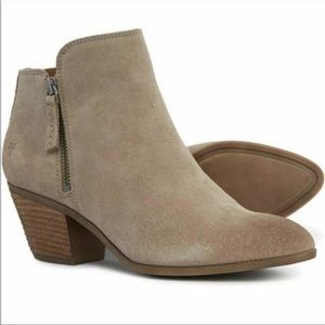 FRYE Judith Double Zip Suede Leather Ankle Booties Taupe 6.5M NWT
